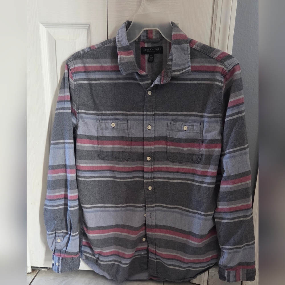 Aeropostale Men's Gray Long Sleeve Red Striped Shirt Size L